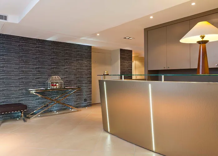 Hotel Elysées Flaubert 3*