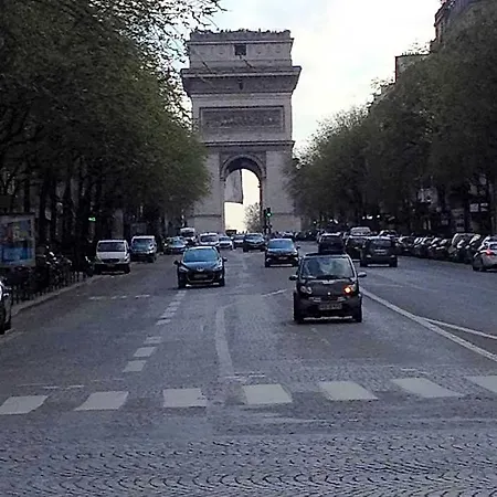 Elysées Flaubert Hotel París