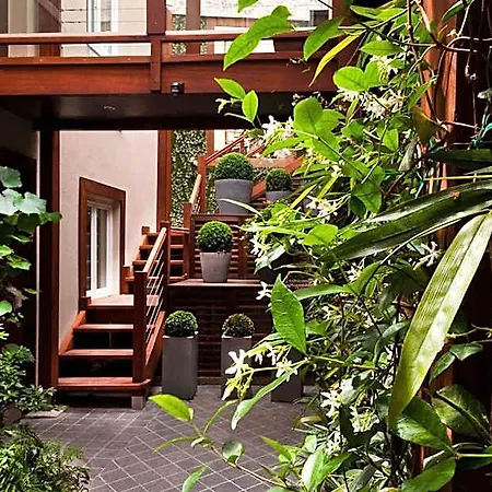 Elysées Flaubert Hotel