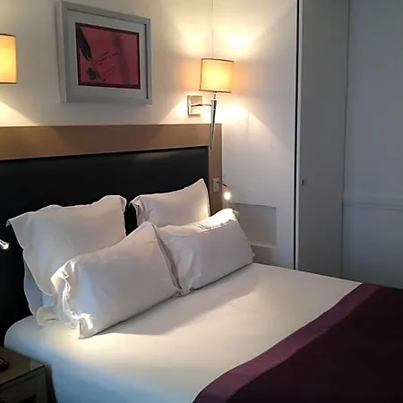 Elysées Flaubert Hotel París