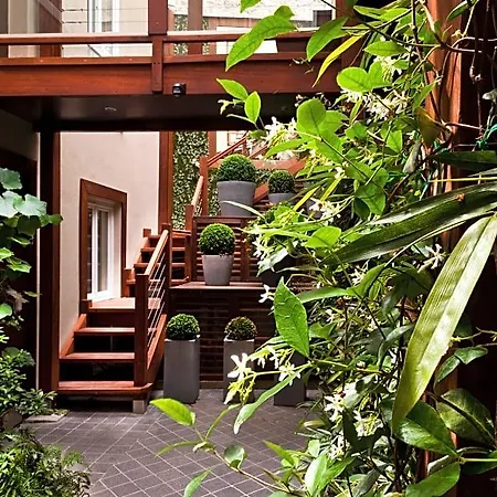 Elysées Flaubert Hotel