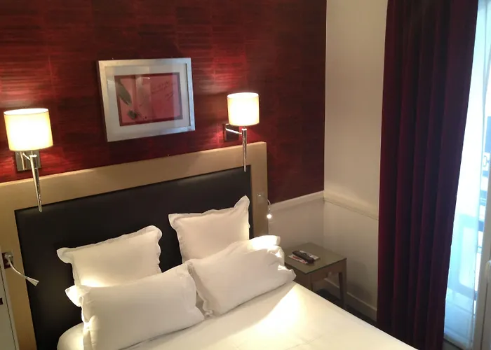 Elysées Flaubert 3*