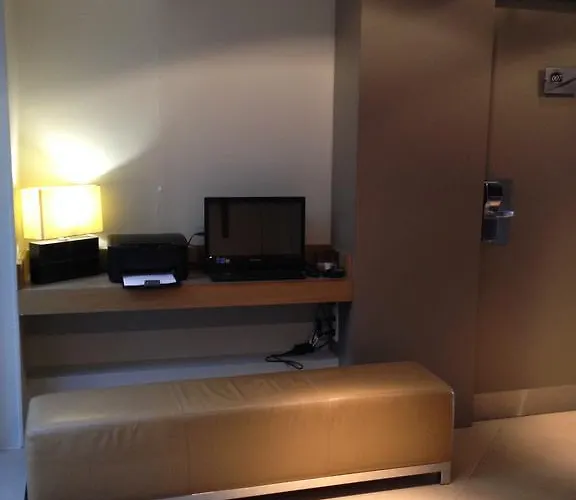 Elysées Flaubert 3* París