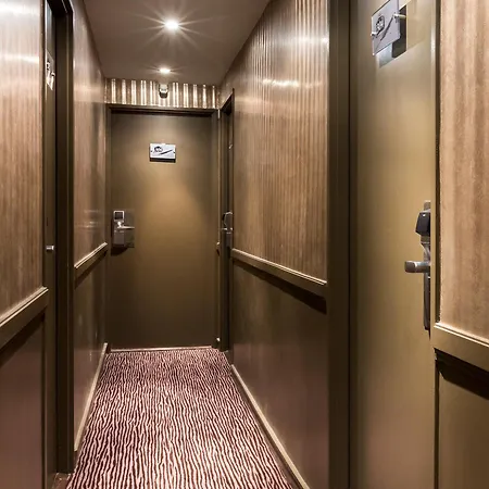 Hotel Elysees Flaubert 3*