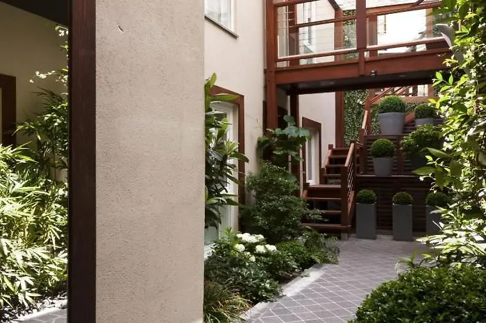 Elysees Flaubert Hotel